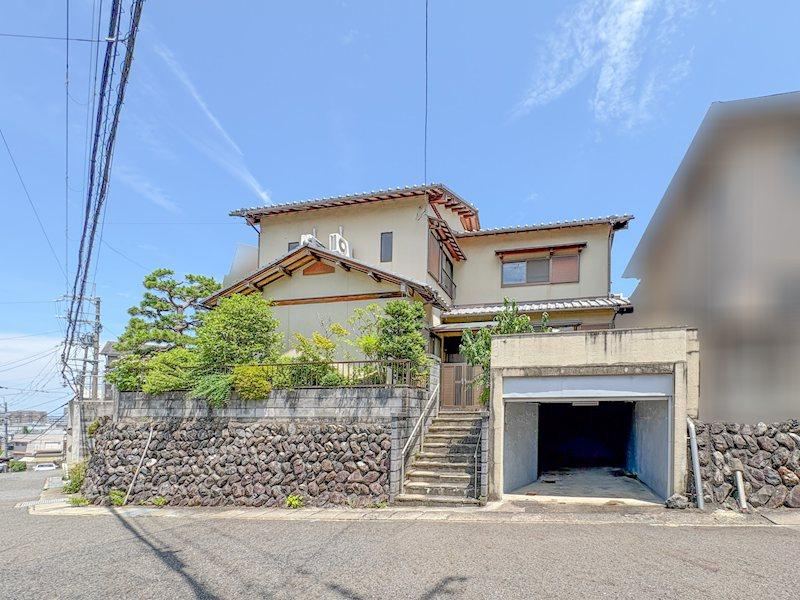 6LDK+S house in Otsu, Shiga - Photo 1