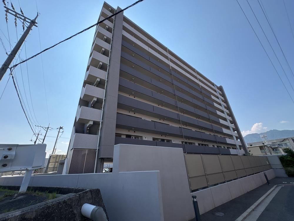 3LDK apartment in Hatsukaichi, Hiroshima - Photo 1