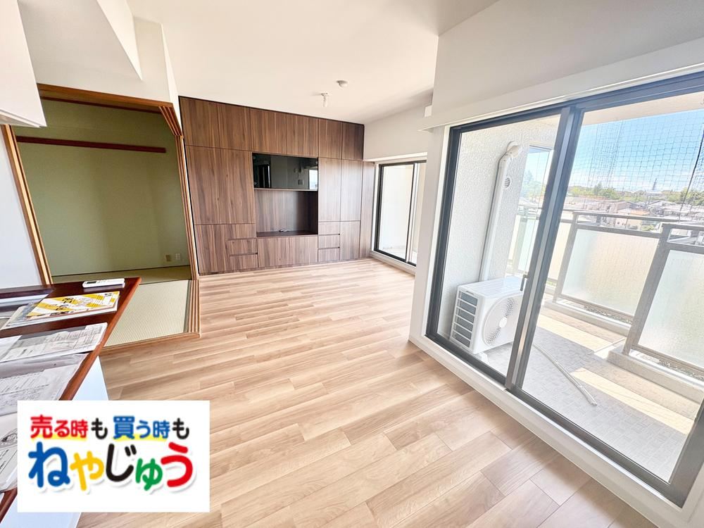 4LDK apartment in Neyagawa, Osaka - Photo 1