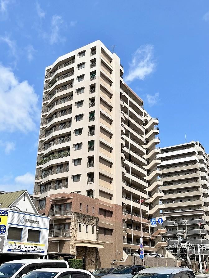 2LDK apartment in Kagoshima, Kagoshima - Photo 1