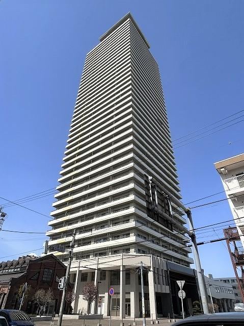 2LDK+S apartment in Nishi Ward, Sapporo, Hokkaido - Photo 1