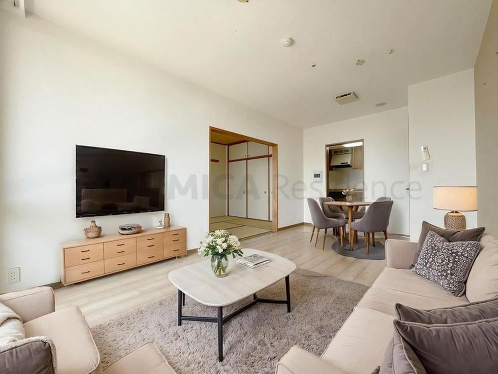 2LDK+S apartment in Chuo Ward, Tokyo - Photo 1