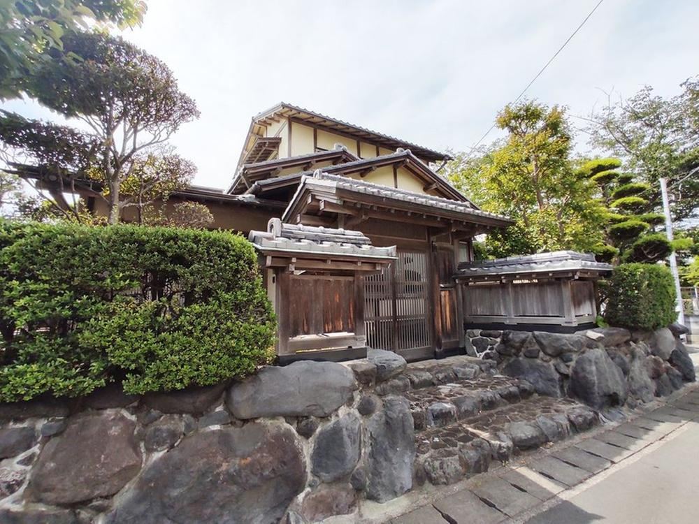 8DK house in Numazu, Shizuoka - Photo 1