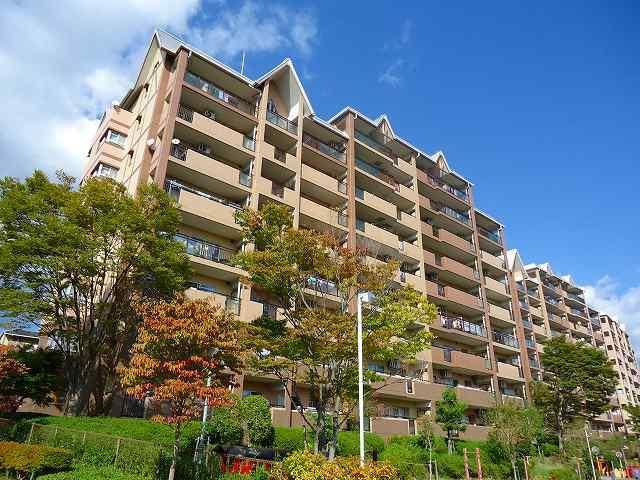 4LDK apartment in Sanda, Hyogo - Photo 1
