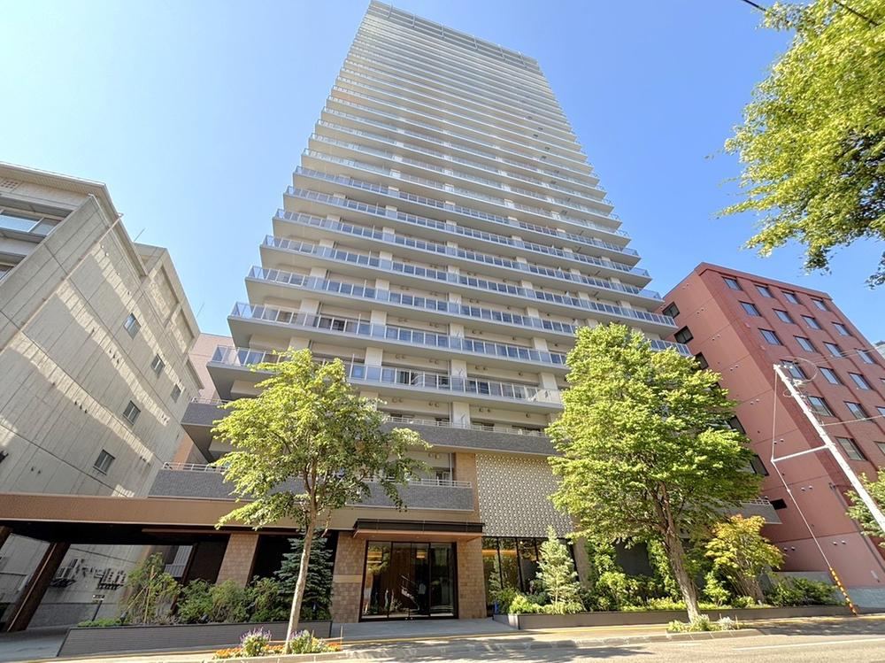 2LDK apartment in Chuo Ward, Sapporo, Hokkaido - Photo 1