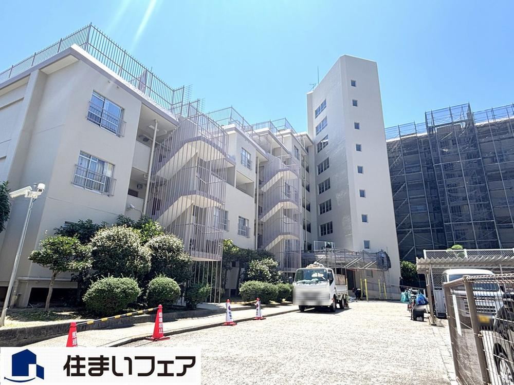3LDK apartment in Amagasaki, Hyogo - Photo 1