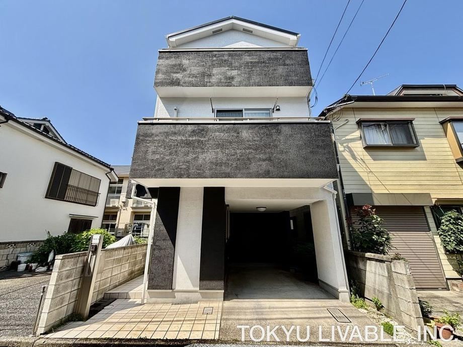 3LDK+S house in Itabashi Ward, Tokyo - Photo 1