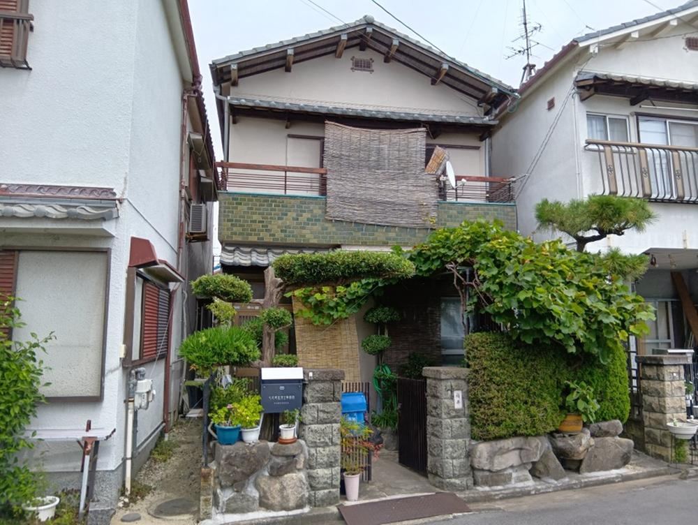 5DK house in Naka Ward, Sakai, Osaka - Photo 1