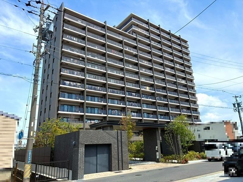 3LDK apartment in Yokkaichi, Mie - Photo 1