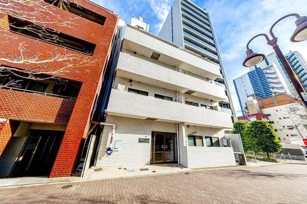 2DK apartment in Toshima Ward, Tokyo - Photo 1