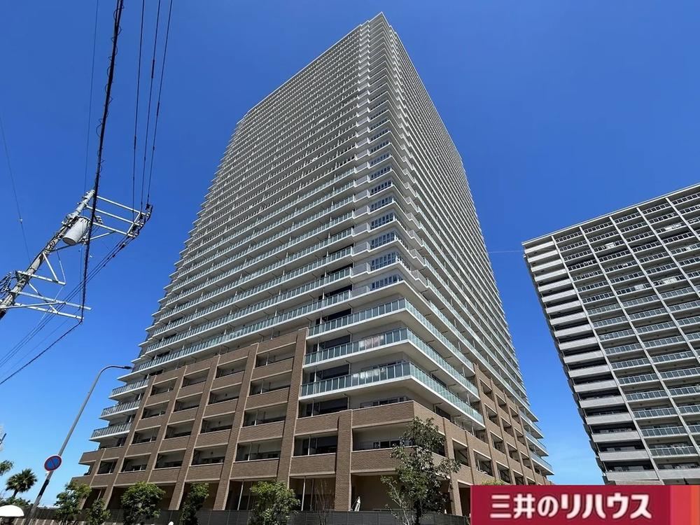 4LDK apartment in Higashi Ward, Fukuoka - Photo 1