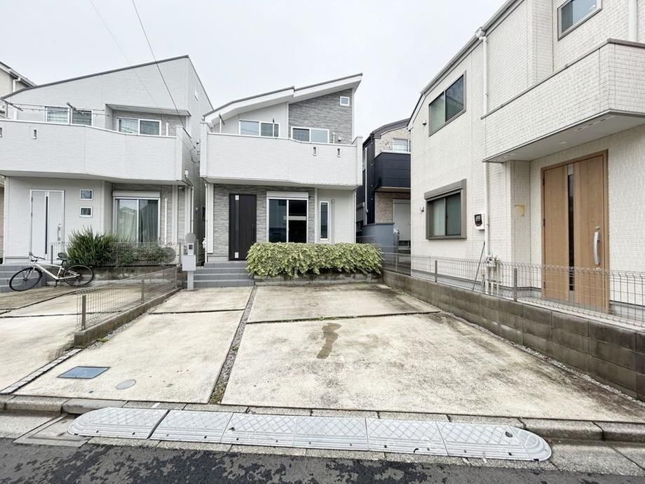 3LDK house in Mitaka, Tokyo - Photo 1