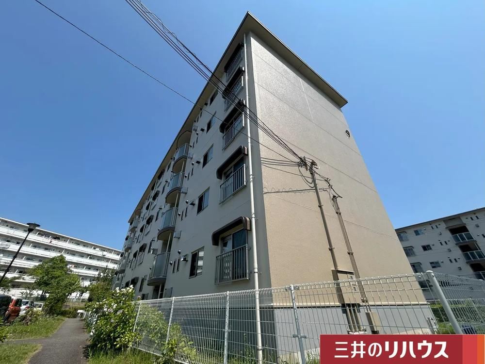 4DK apartment in Suma Ward, Kobe, Hyogo - Photo 1