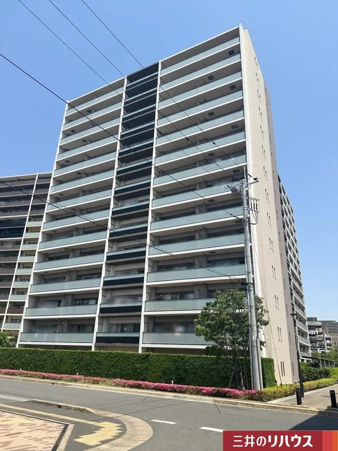 2LDK apartment in Kashiwa, Chiba - Photo 1