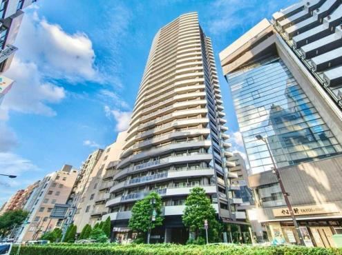 2LDK apartment in Toshima Ward, Tokyo - Photo 1