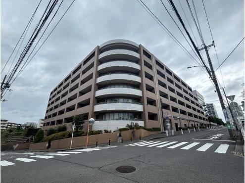 3LDK apartment in Totsuka Ward, Yokohama, Kanagawa - Photo 1