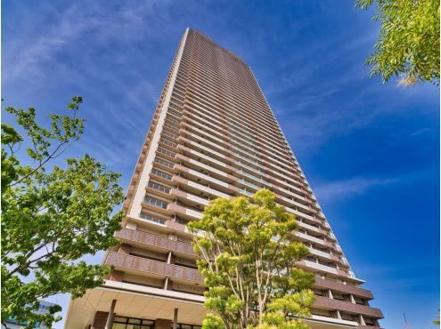 3LDK apartment in Koto Ward, Tokyo - Photo 1