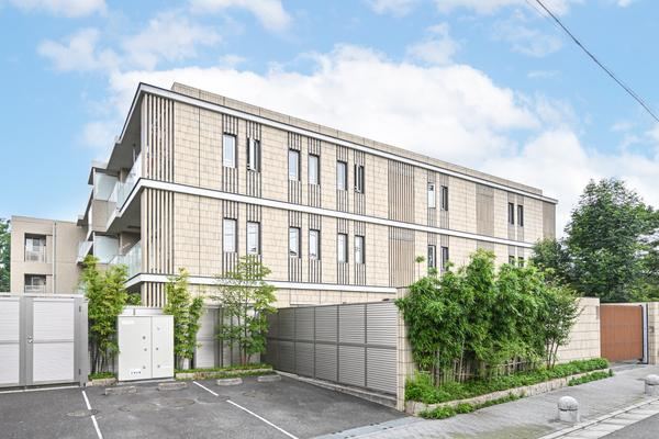 3LDK+S apartment in Suginami Ward, Tokyo - Photo 1