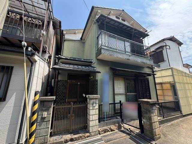 4K house in Hirakata, Osaka - Photo 1