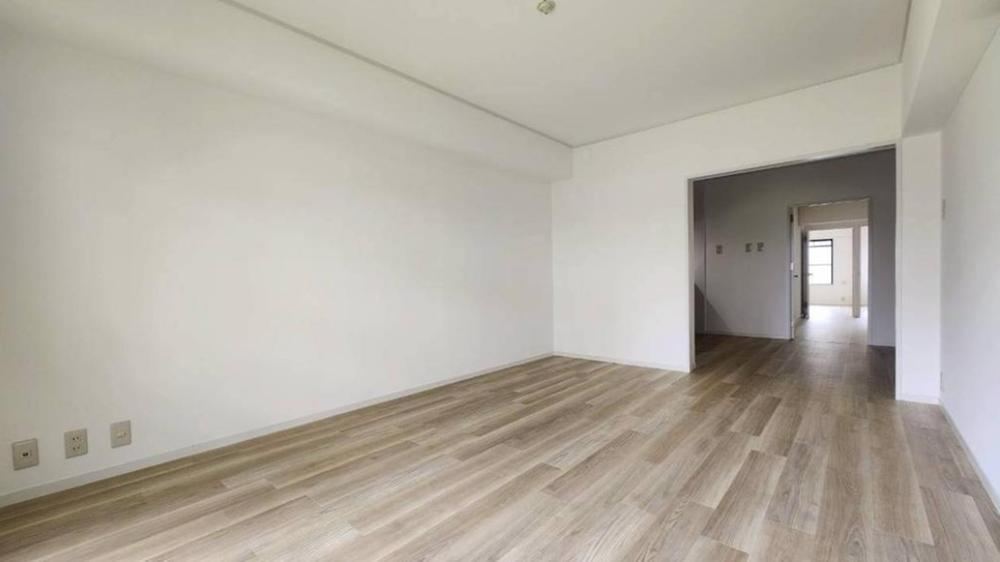 3LDK apartment in Toyonaka, Osaka - Photo 1