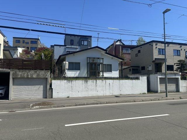 289 m² land in Minami Ward, Sapporo, Hokkaido - Photo 1