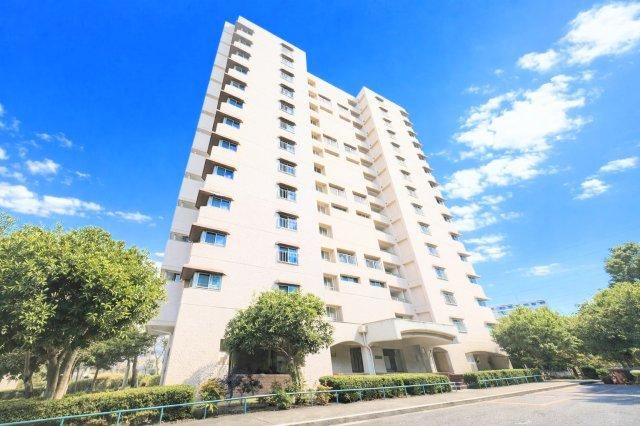 4LDK apartment in Asahi Ward, Yokohama, Kanagawa - Photo 1