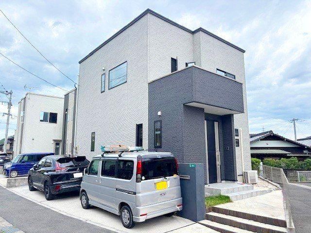 4LDK+S house in Moji Ward, Kitakyushu, Fukuoka - Photo 1
