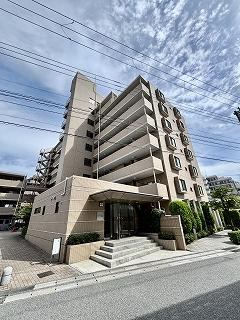 3LDK apartment in Funabashi, Chiba - Photo 1