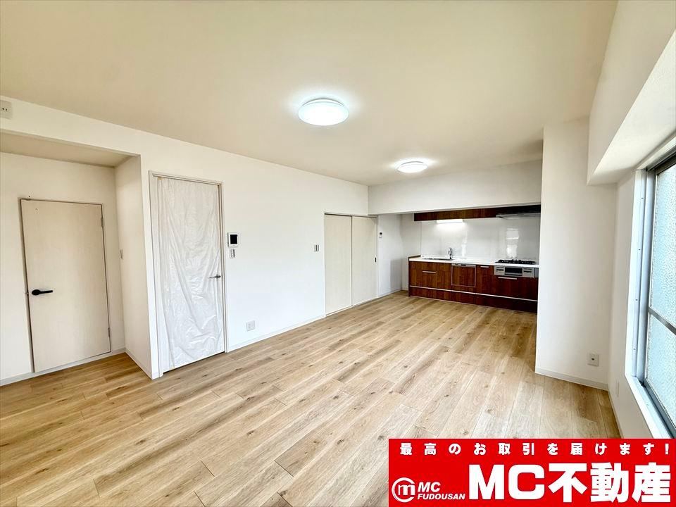 2LDK apartment in Ichinomiya, Aichi - Photo 1
