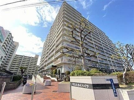 2LDK apartment in Moriguchi, Osaka - Photo 1