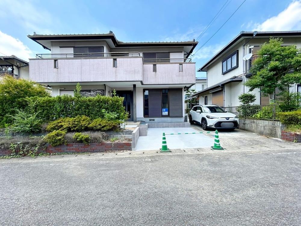4LDK+S house in Matsuyama, Ehime - Photo 1