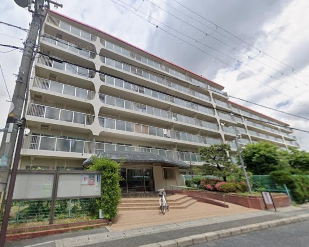 2LDK apartment in Yawata, Kyoto - Photo 1