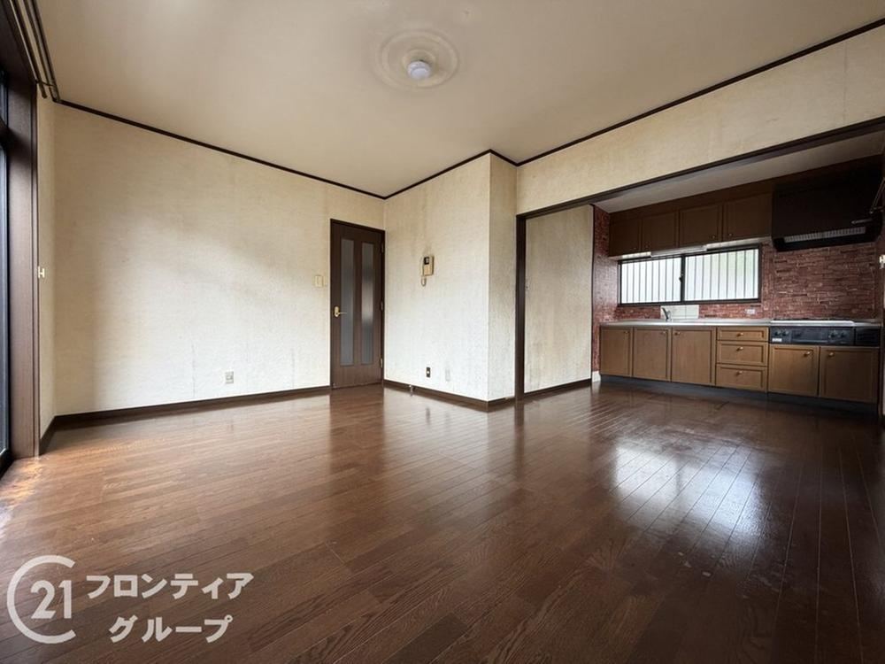 4LDK house in Ikoma, Nara - Photo 1