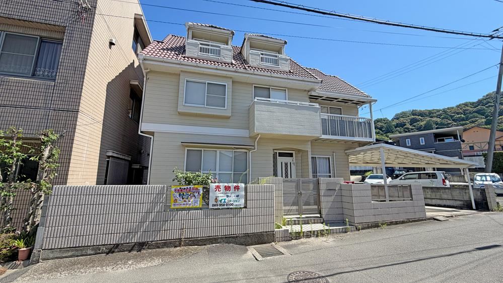 7LDK house in Matsuyama, Ehime - Photo 1