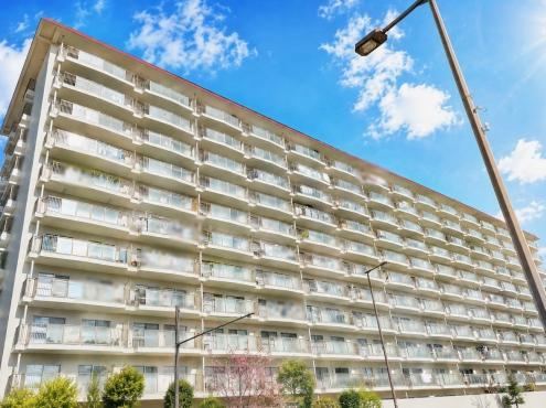 studio apartment in Asahi Ward, Osaka - Photo 1
