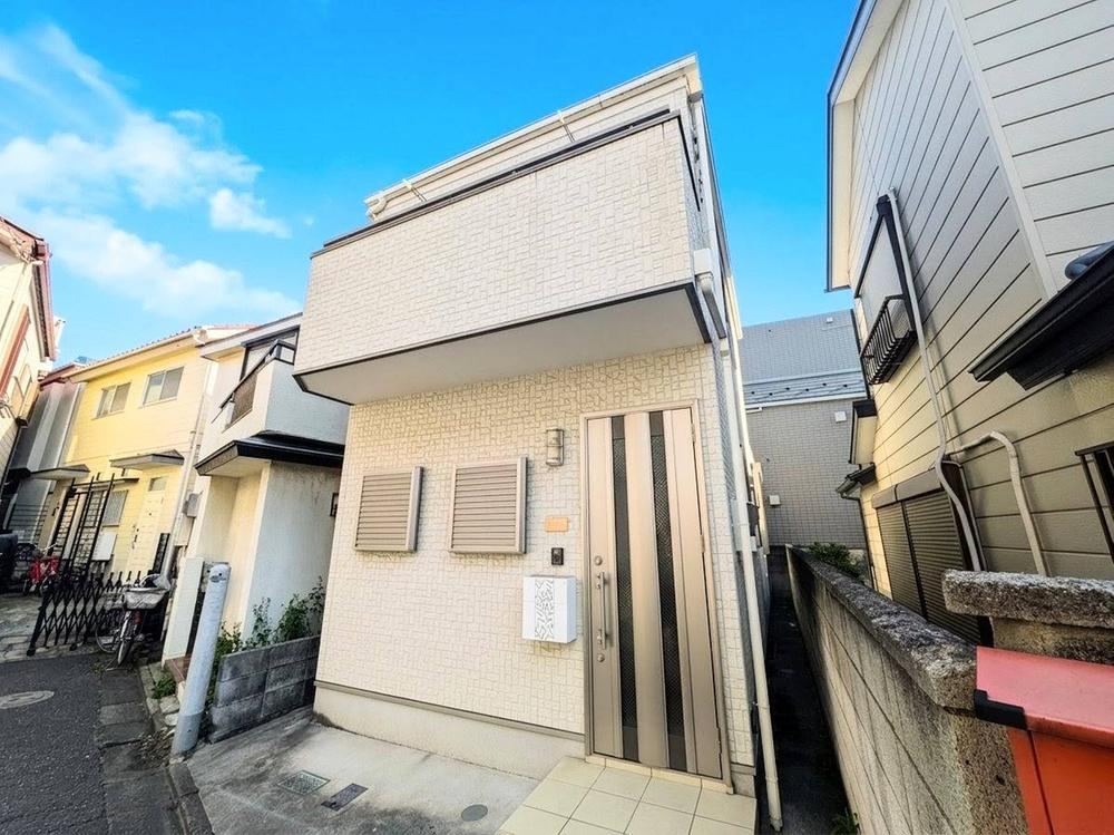 3DK house in Katsushika Ward, Tokyo - Photo 1
