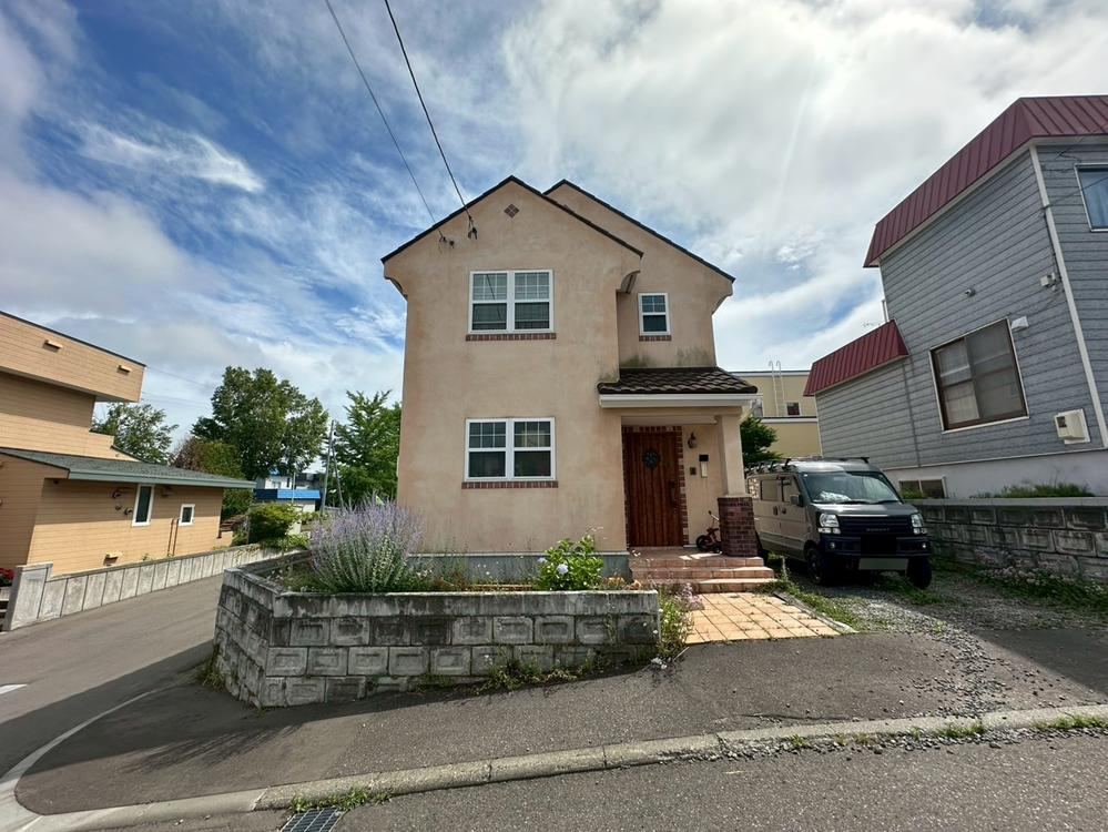 4LDK house in Minami Ward, Sapporo, Hokkaido - Photo 1