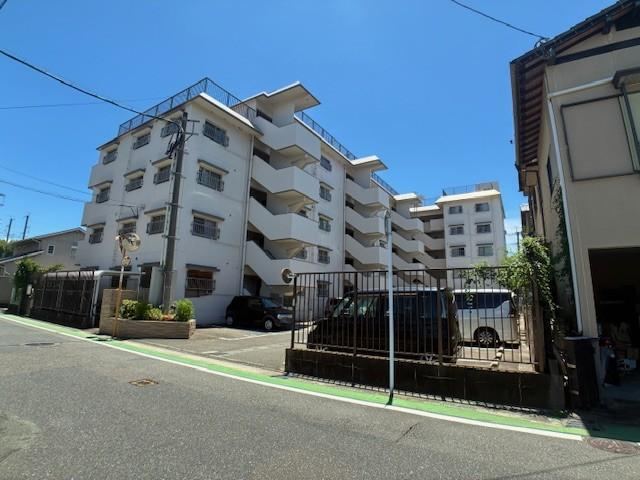 2LDK apartment in Minami Ward, Fukuoka - Photo 1