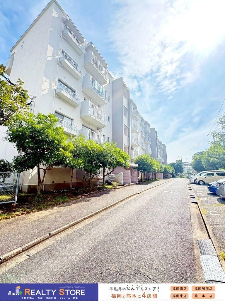 3LDK apartment in Minami Ward, Fukuoka - Photo 1