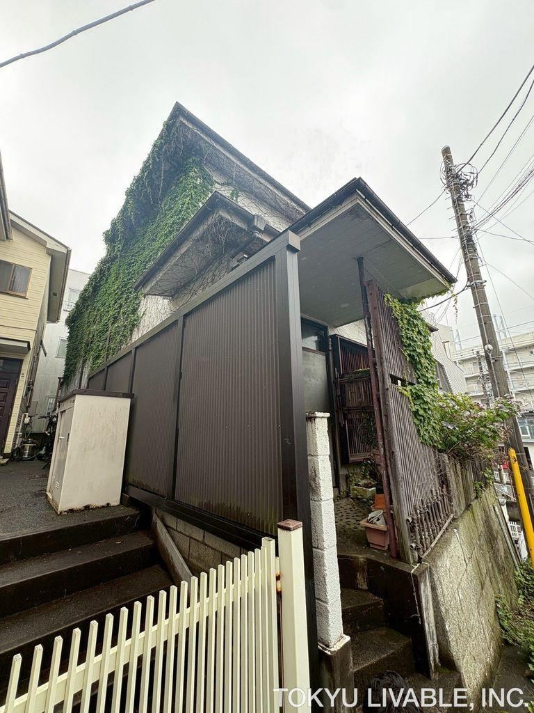 83 m² land in Nishi Ward, Yokohama, Kanagawa - Photo 1