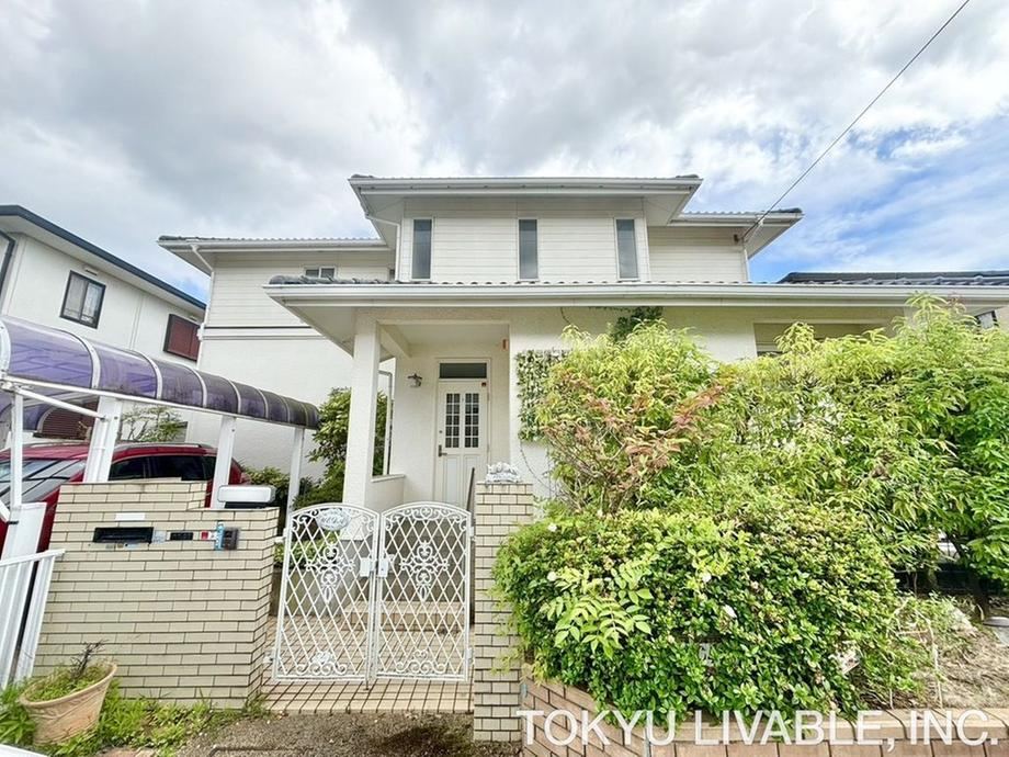 4LDK house in Nishi Ward, Kobe, Hyogo - Photo 1