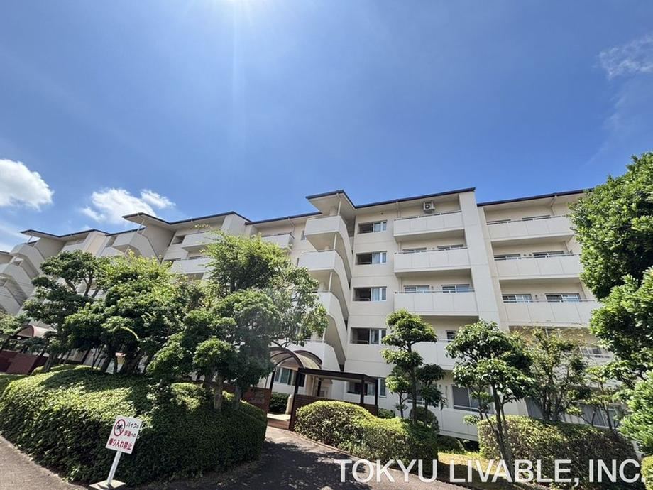 4DK apartment in Nishi Ward, Kobe, Hyogo - Photo 1