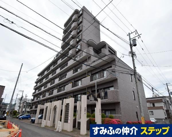 2LDK apartment in Nishi Ward, Sapporo, Hokkaido - Photo 1