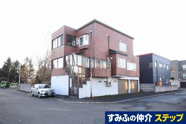 371 m² land in Kita Ward, Sapporo, Hokkaido - Photo 1