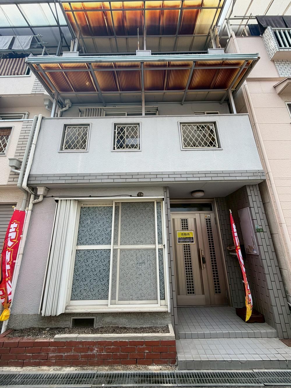 6DK house in Konohana Ward, Osaka - Photo 1