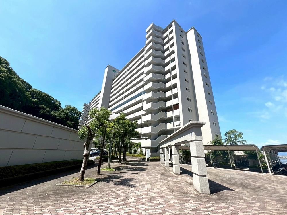 4LDK apartment in Minami Ward, Hiroshima - Photo 1