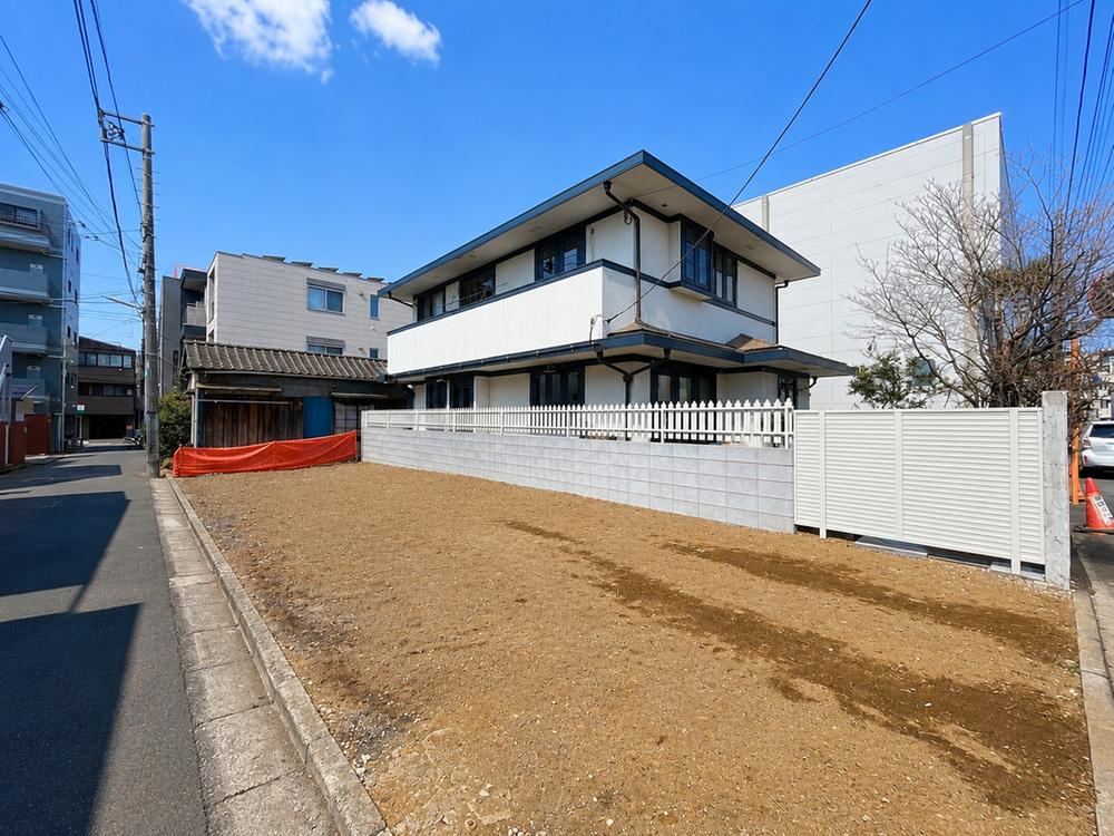 Thumbnail 3