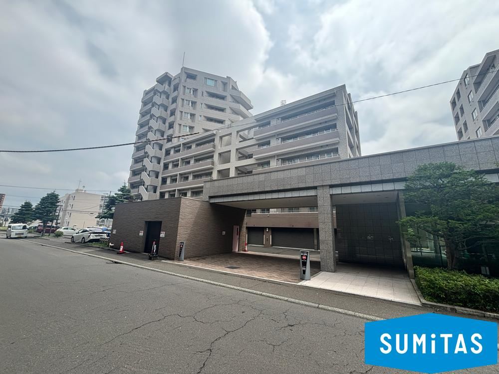 3LDK apartment in Chuo Ward, Sapporo, Hokkaido - Photo 1