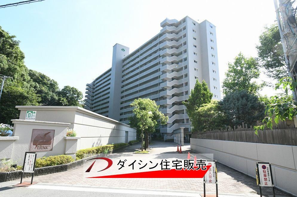4LDK apartment in Minami Ward, Hiroshima - Photo 1