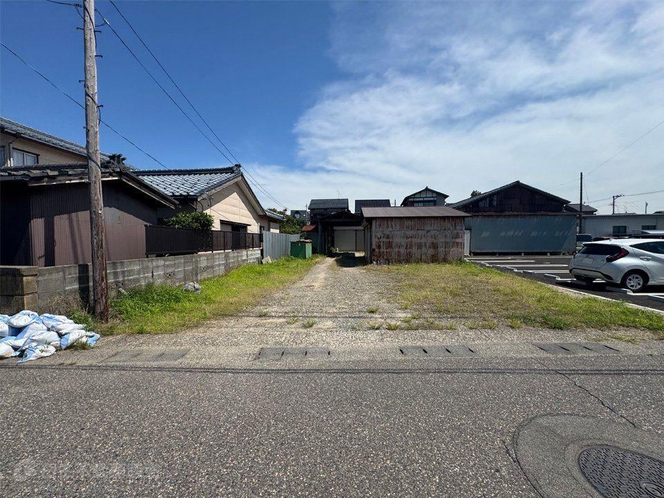 636 m² land in Nishi Ward, Niigata - Photo 1